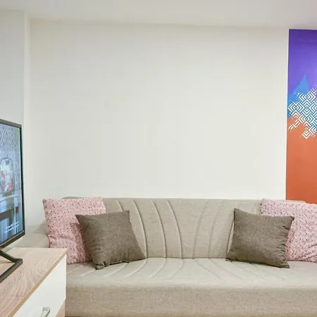 Apartment Madman's Labyrinth By Nw *