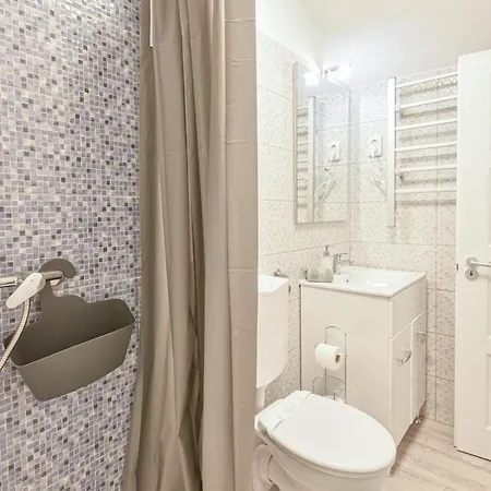 Apartment Madman's Labyrinth By Nw