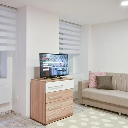 Madman's Labyrinth By Nw Apartment Budapest