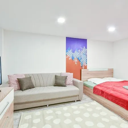 Apartment Madman's Labyrinth By Nw