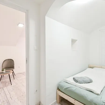 Madman's Labyrinth By Nw Budapest