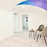 Apartament Madman's Labyrinth By Nw *