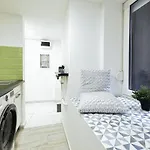 Apartament Madman's Labyrinth By Nw